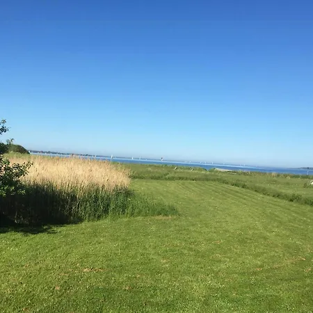 Vakantiehuis Charming Summer House In With Sea View Fåborg