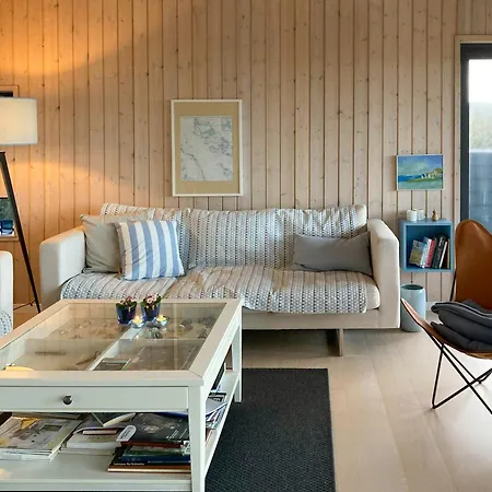 Prázdninový dům Charming Summer House In With Sea View