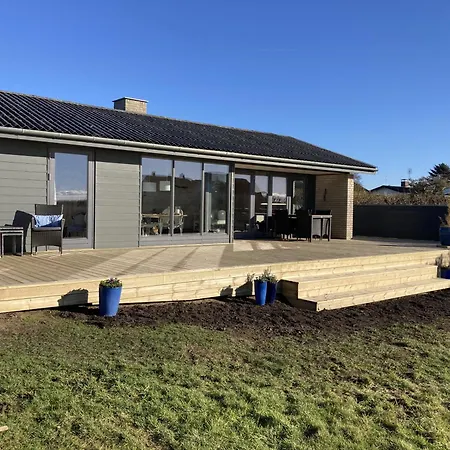 Charming Summer House In With Sea View * Fåborg