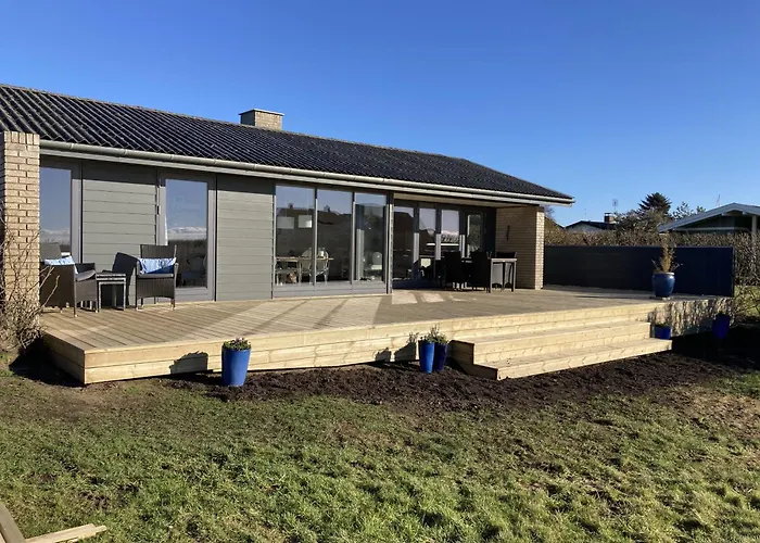 Charming Summer House In With Sea View * Fåborg
